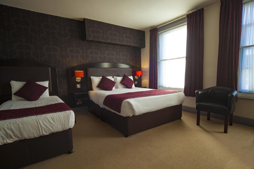 The Cathedral Hotel Salisbury Exterior foto