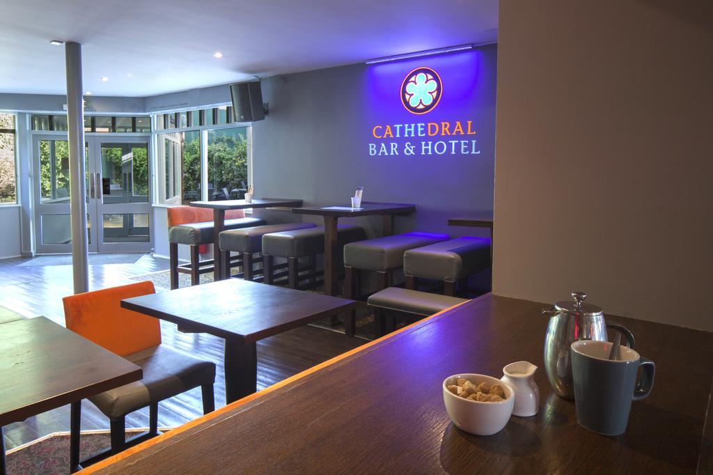The Cathedral Hotel Salisbury Exterior foto